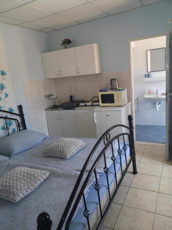 Апартаменти Hodosi Apartman Вельки Медер Екстер'єр фото