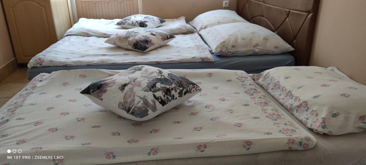Апартаменти Hodosi Apartman Вельки Медер Екстер'єр фото