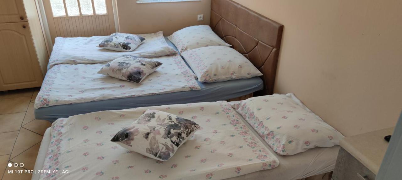 Апартаменти Hodosi Apartman Вельки Медер Екстер'єр фото